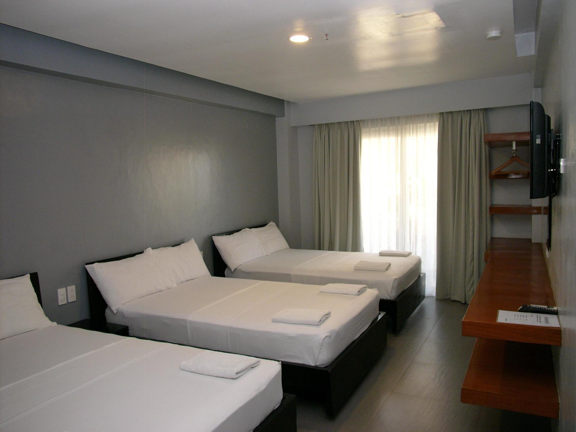 Lsm Square Residences Balabag  Εξωτερικό φωτογραφία